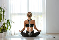 sit up straight - Copyright – Stock Photo / Register Mark